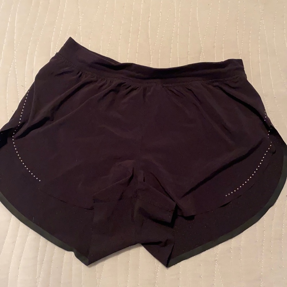 Lululemon find your pace short